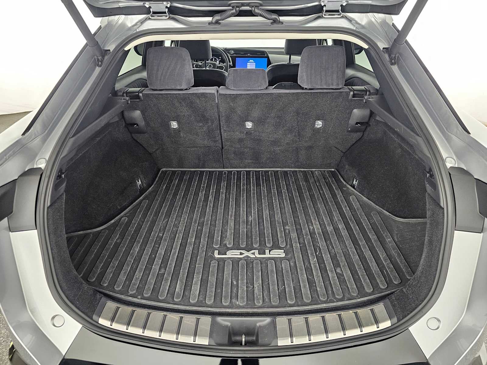 2023 Lexus RZ 450e Luxury