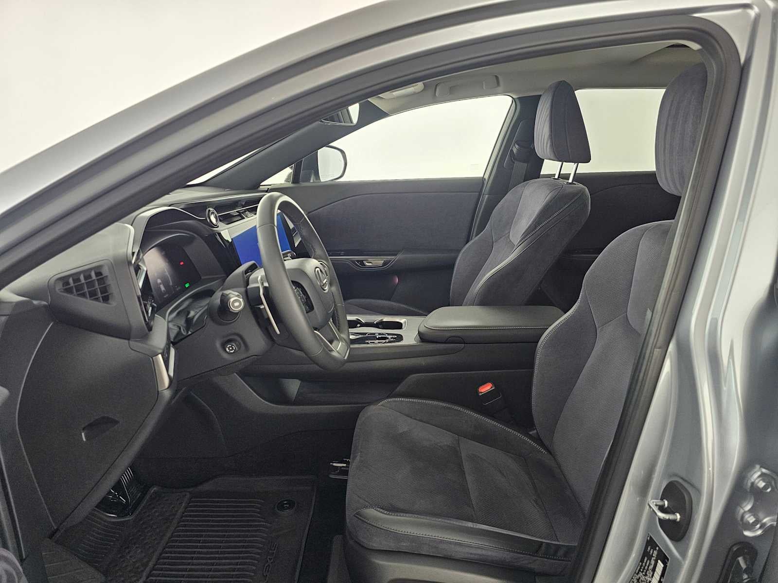 2023 Lexus RZ 450e Luxury