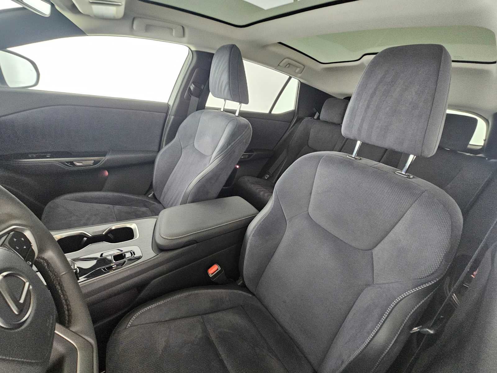 2023 Lexus RZ 450e Luxury