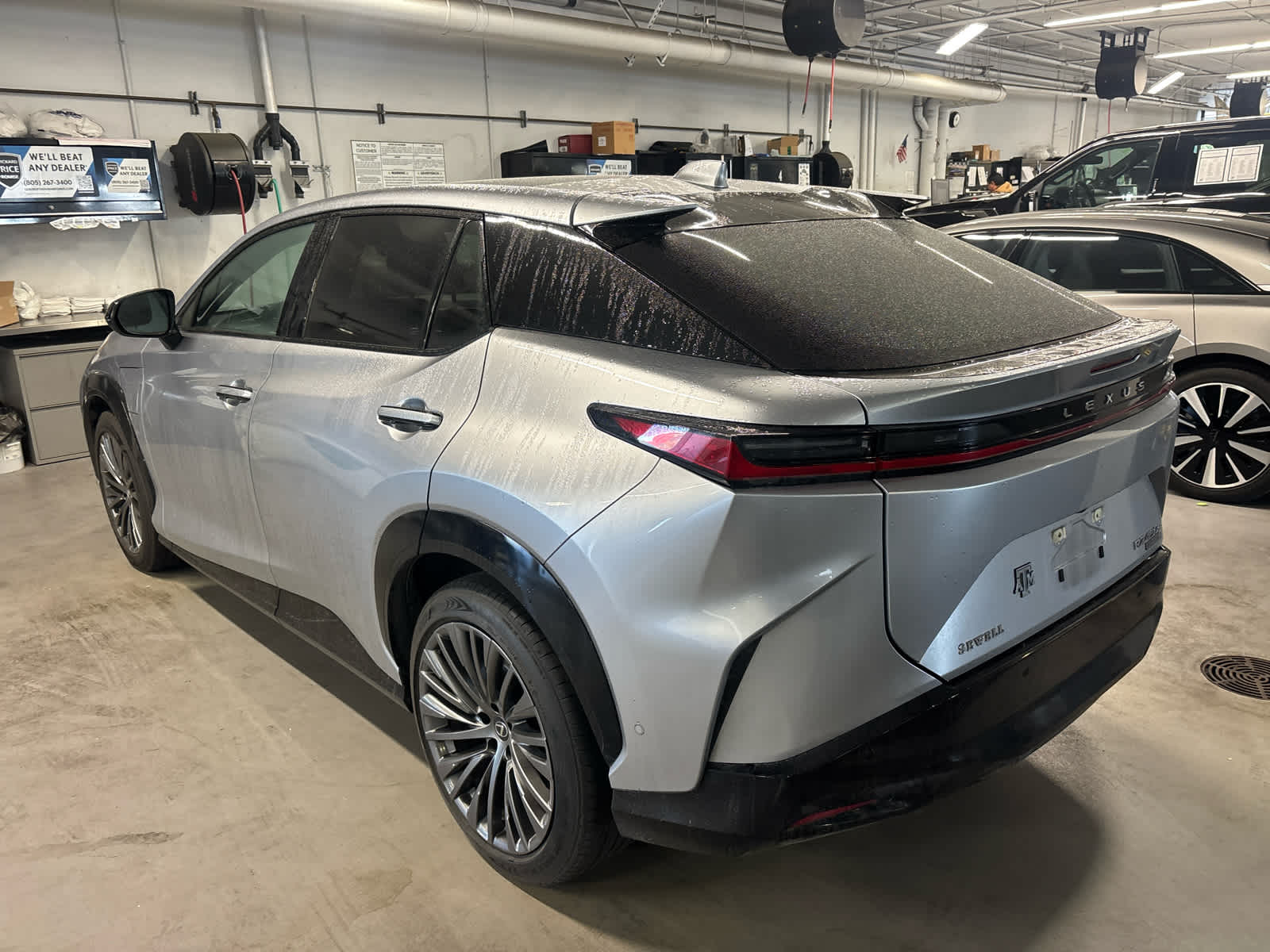 2023 Lexus RZ 450e Luxury
