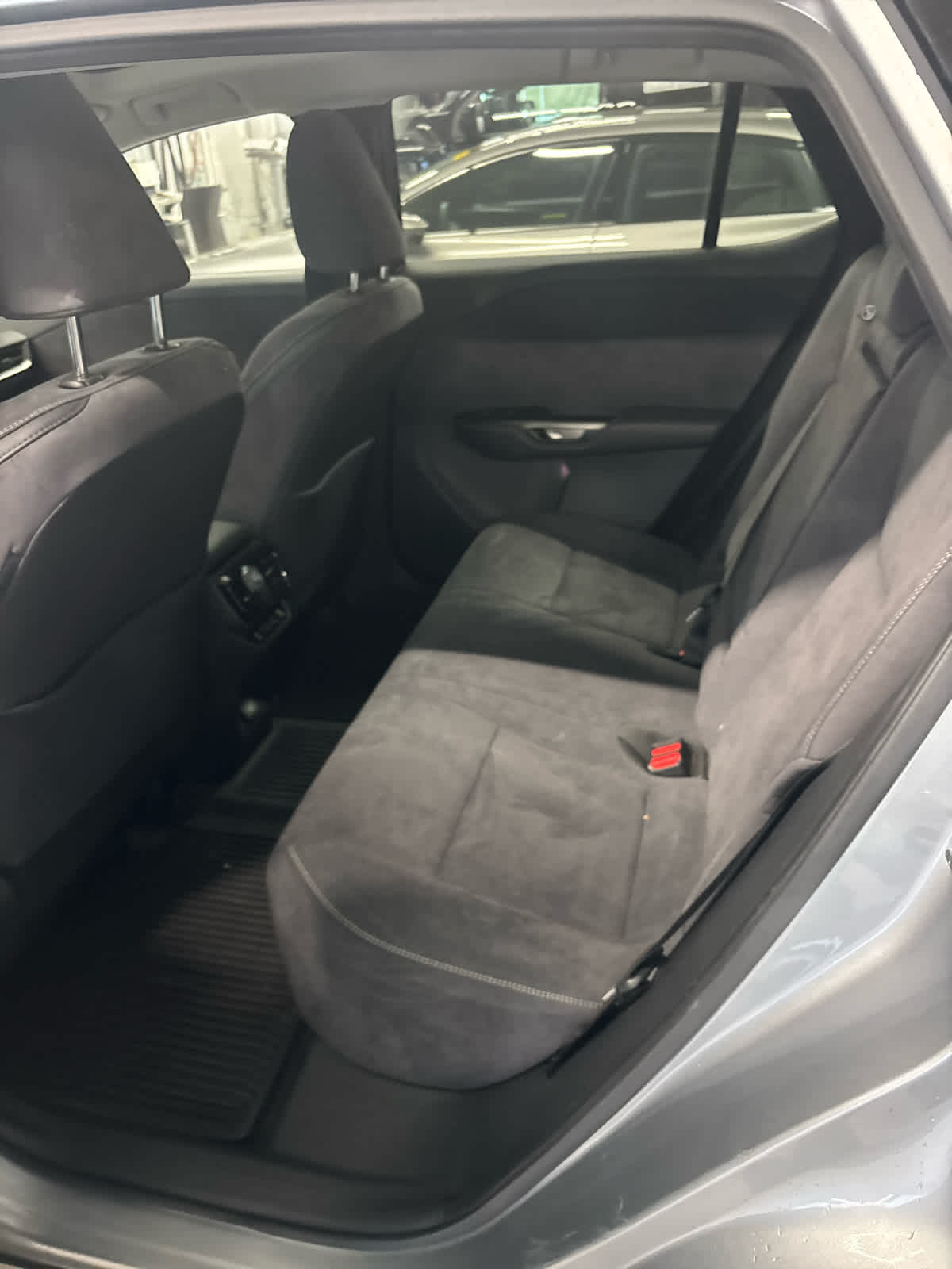 2023 Lexus RZ 450e Luxury