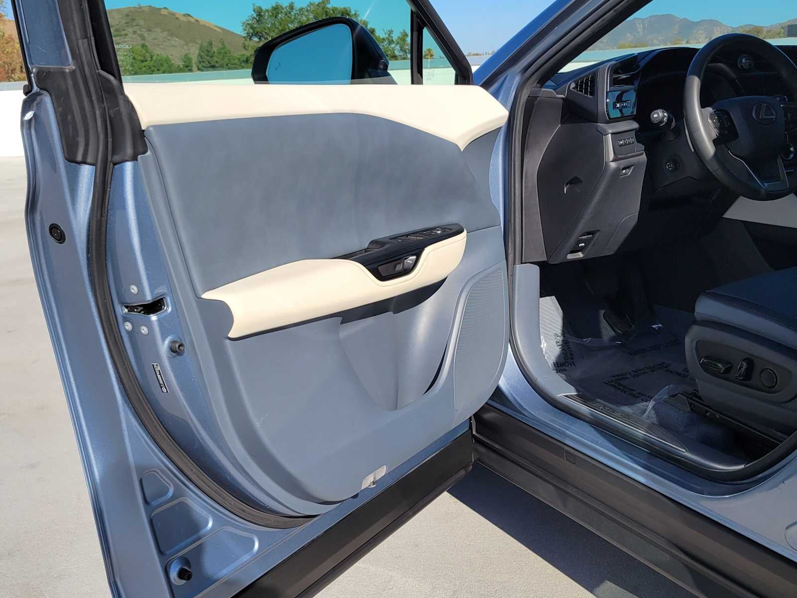 2023 Lexus RZ 450e Premium