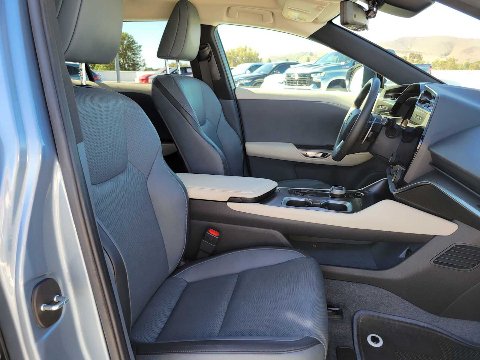 2023 Lexus RZ 450e Premium