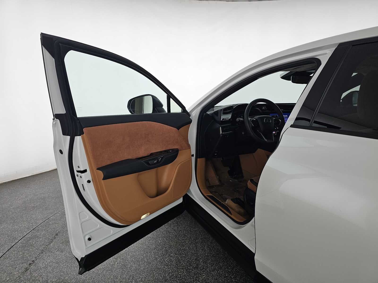 2024 Lexus RZ 300e Luxury