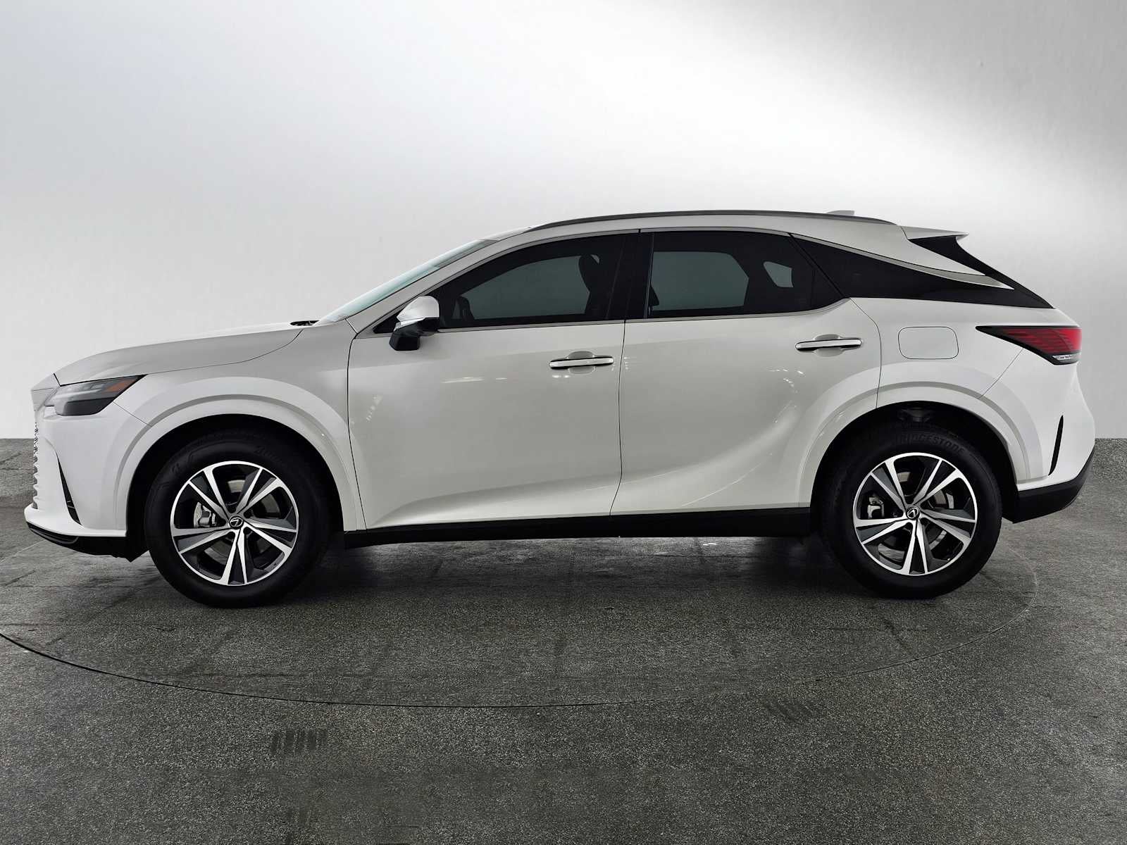 2025 Lexus RX Premium