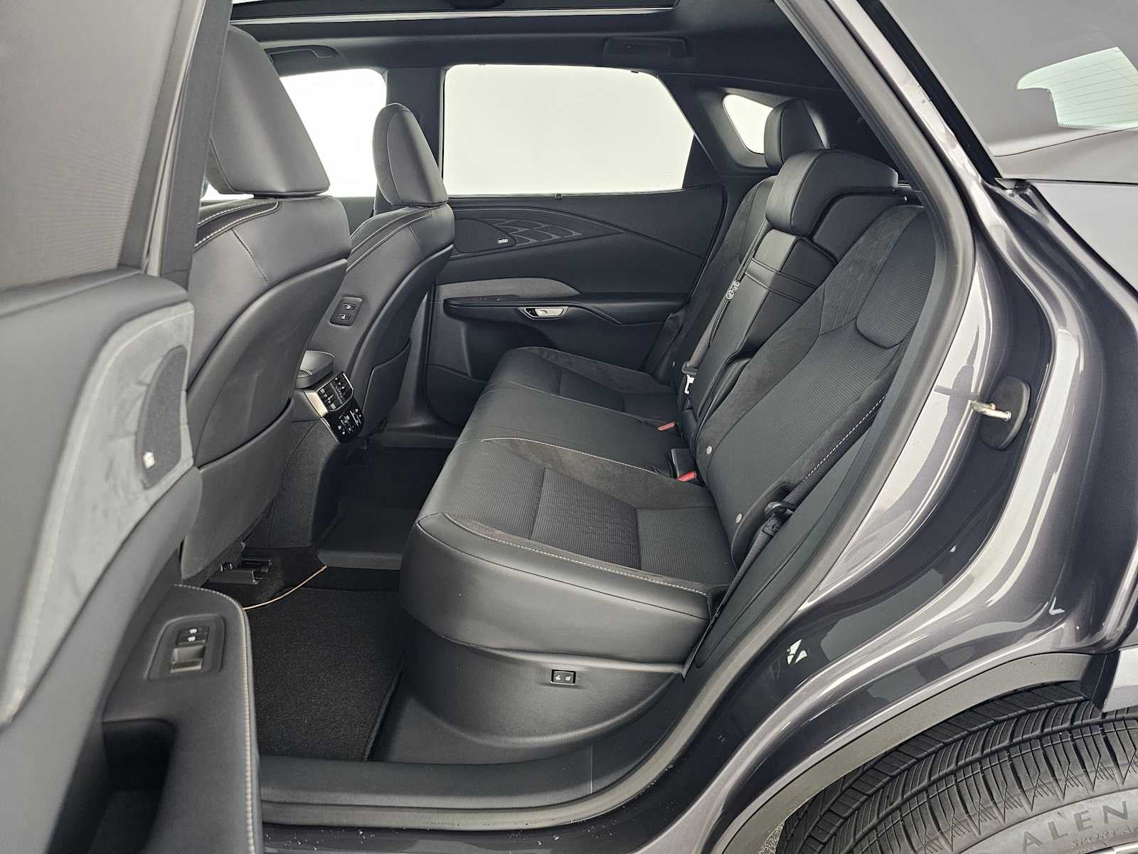 2026 Lexus RX 450h+ Luxury