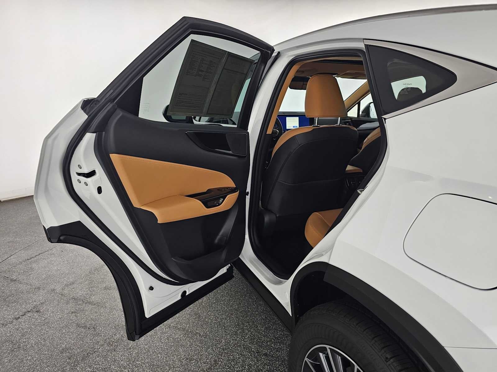 2026 Lexus NX 450h+ Premium