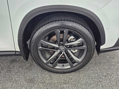 2026 Lexus NX 450h+ Luxury