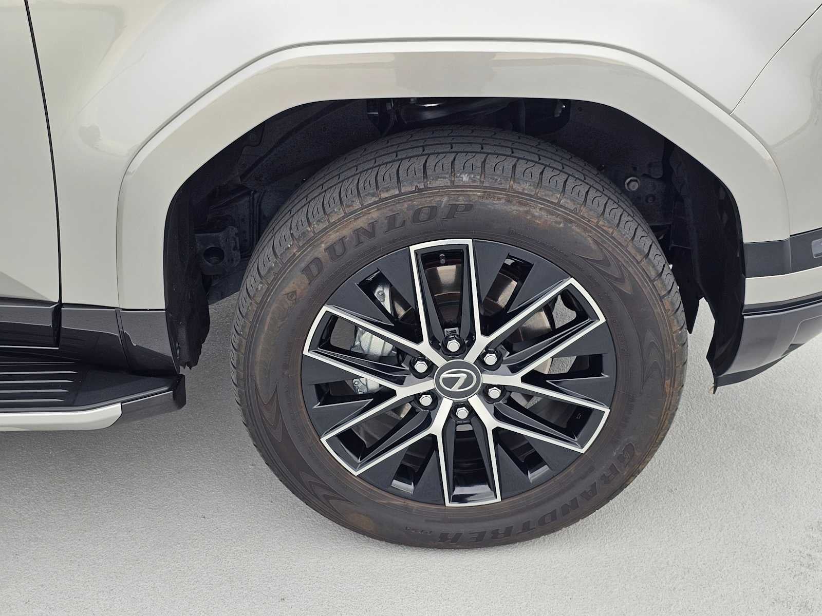 2024 Lexus GX Premium+