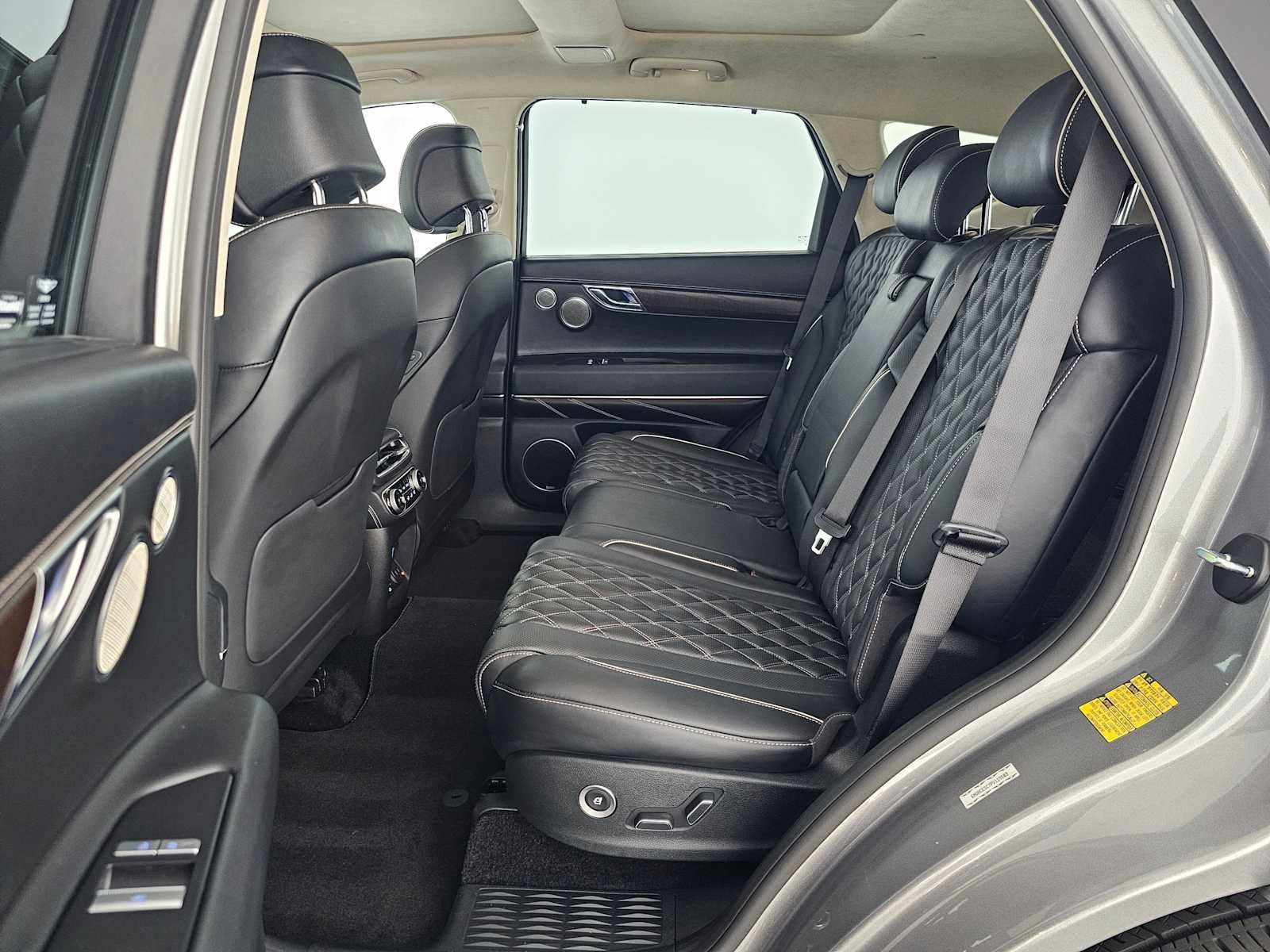 2023 Genesis GV80 Advanced +