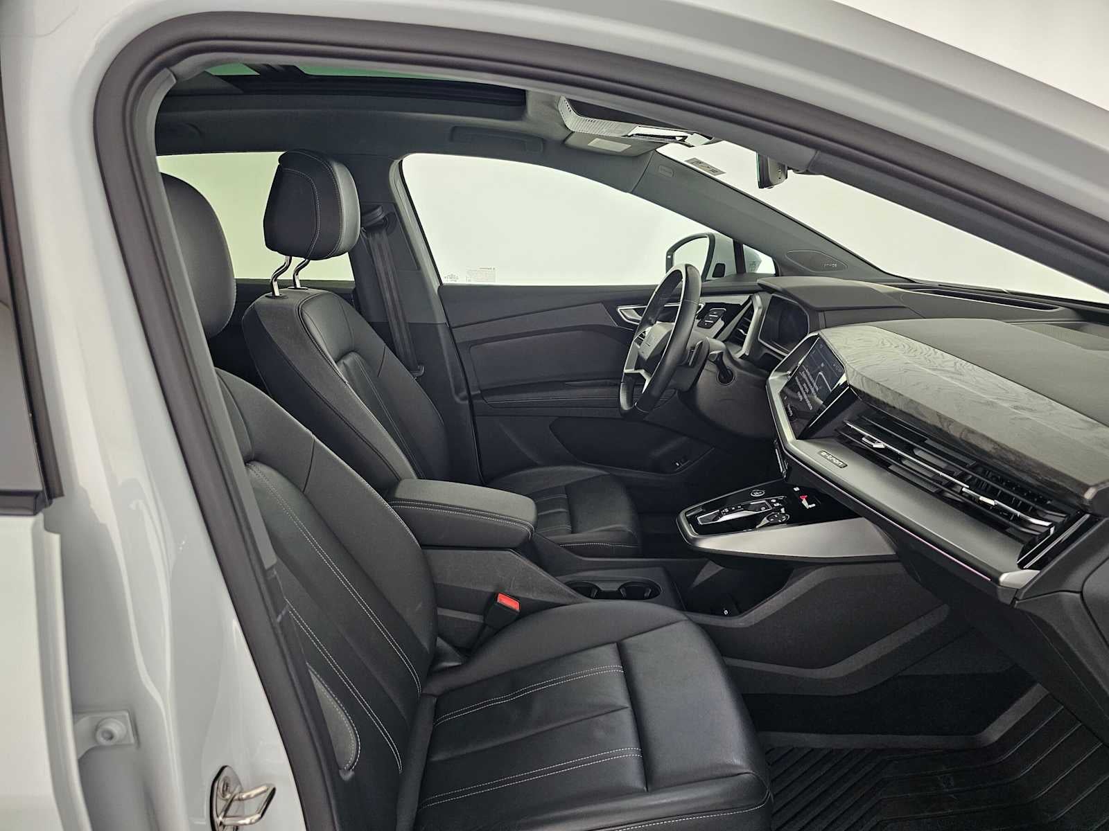 2024 Audi Q4 e-tron Prestige