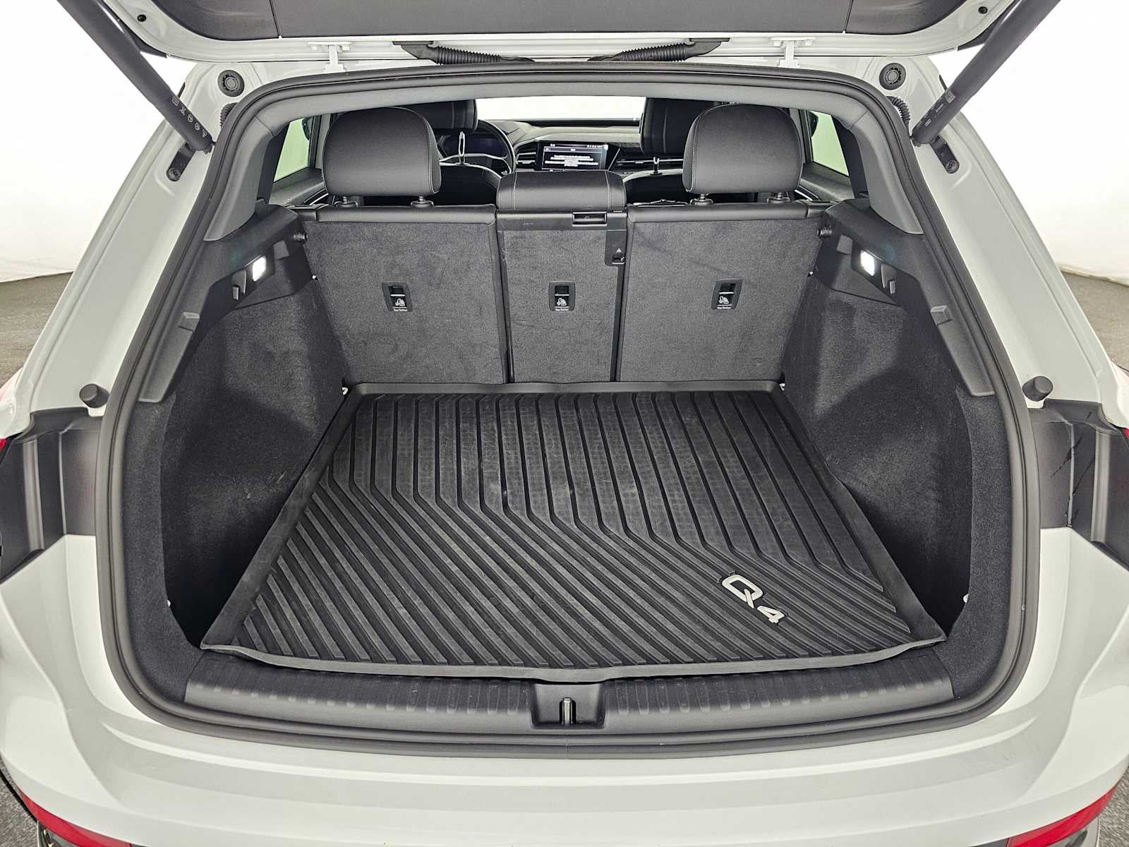 2024 Audi Q4 e-tron Prestige