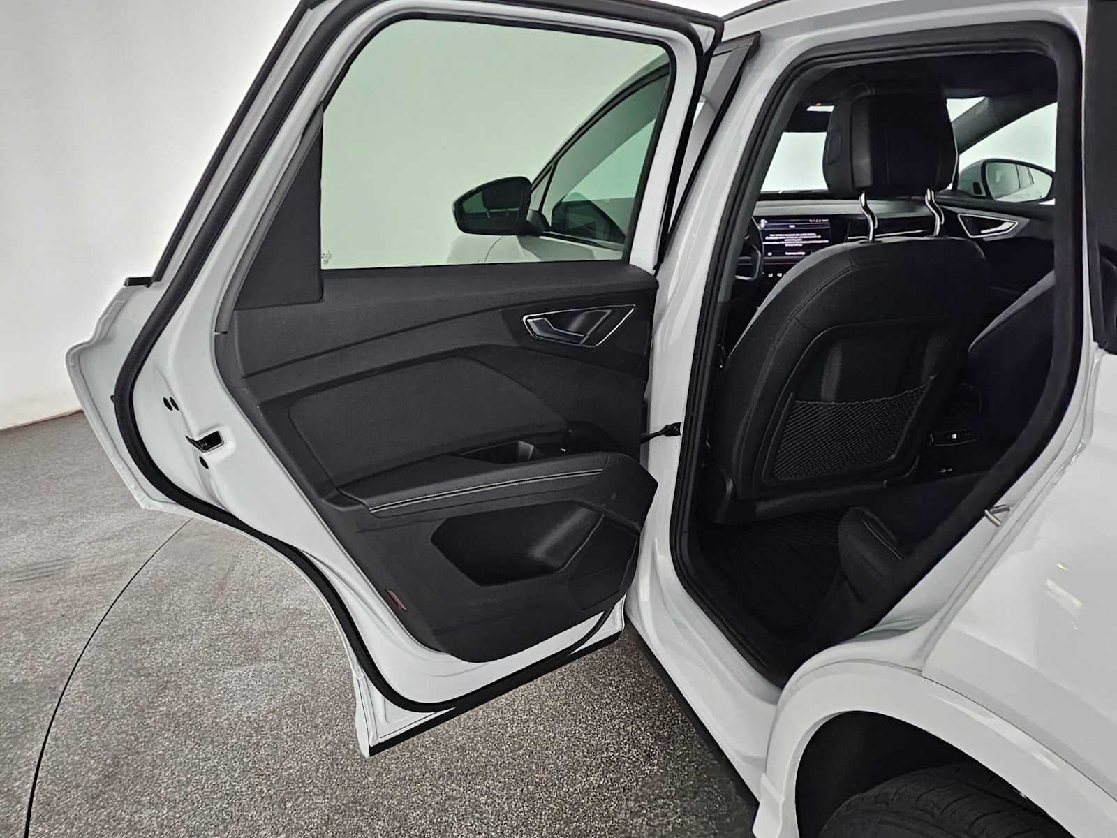 2024 Audi Q4 e-tron Prestige