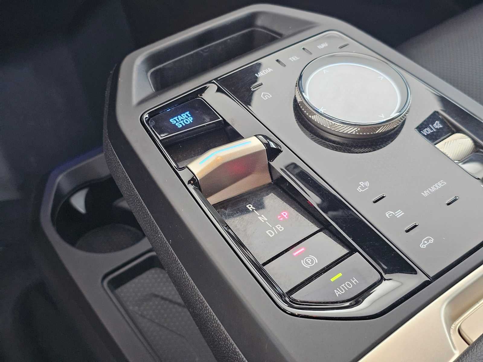 2022 BMW iX xDrive50 xDrive50