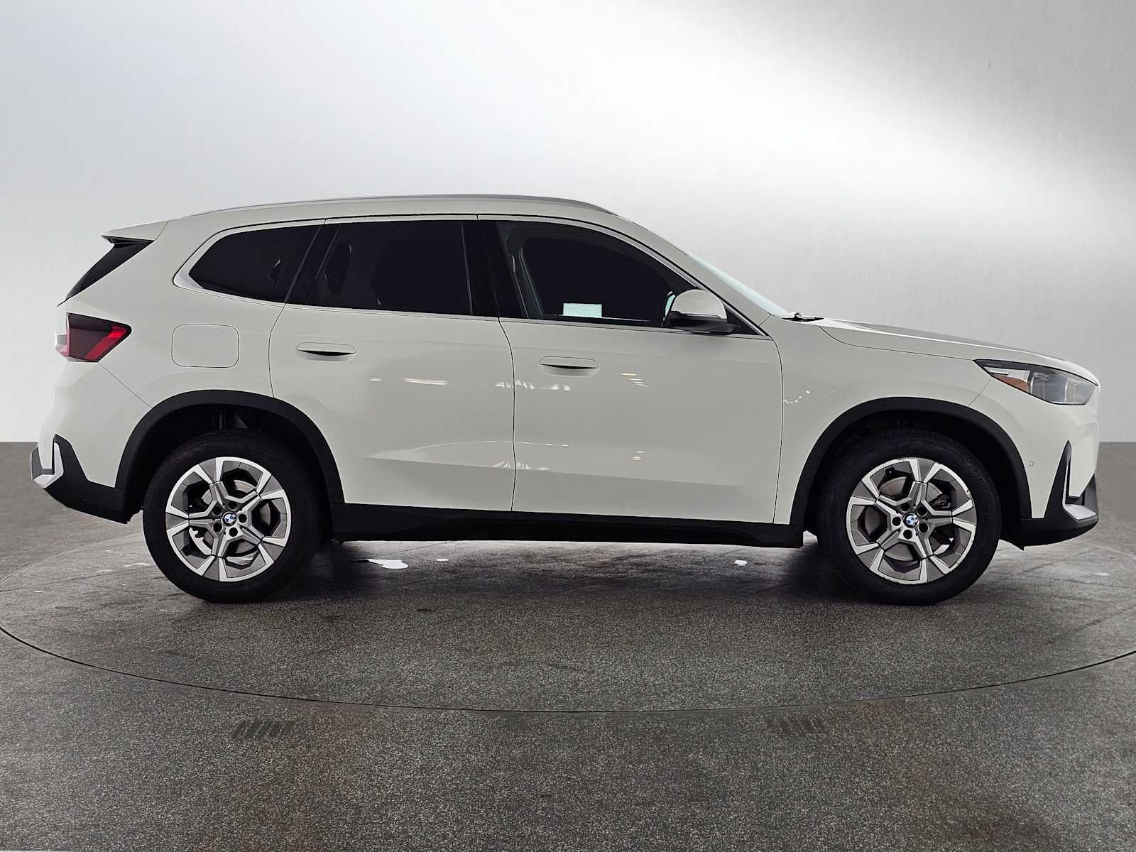 2023 BMW X1 xDrive28i xDrive28i