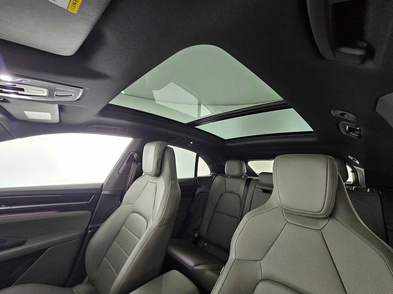 2024 Porsche Macan Electric 4