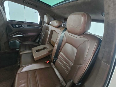 2022 Porsche Cayenne Turbo S E-Hybrid