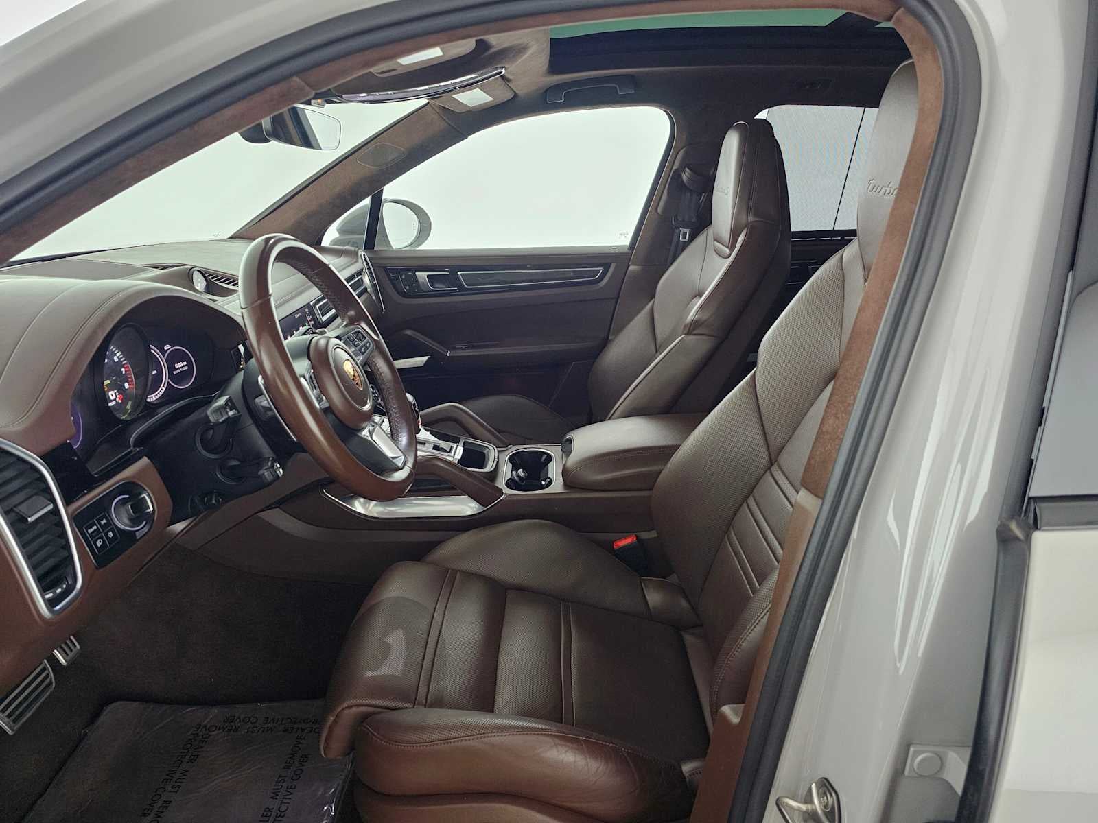 2022 Porsche Cayenne Turbo S E-Hybrid