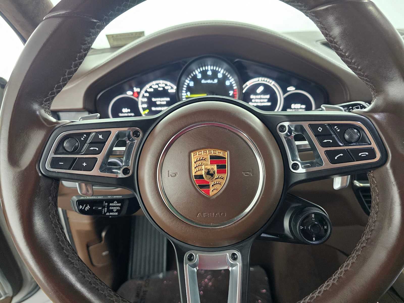 2022 Porsche Cayenne Turbo S E-Hybrid