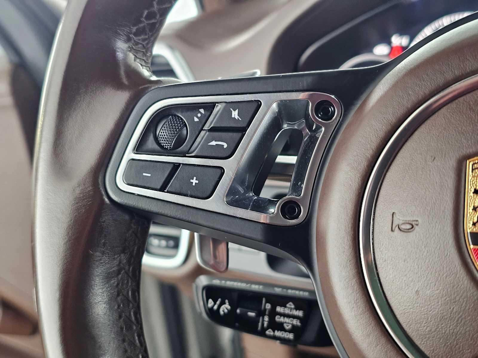 2022 Porsche Cayenne Turbo S E-Hybrid