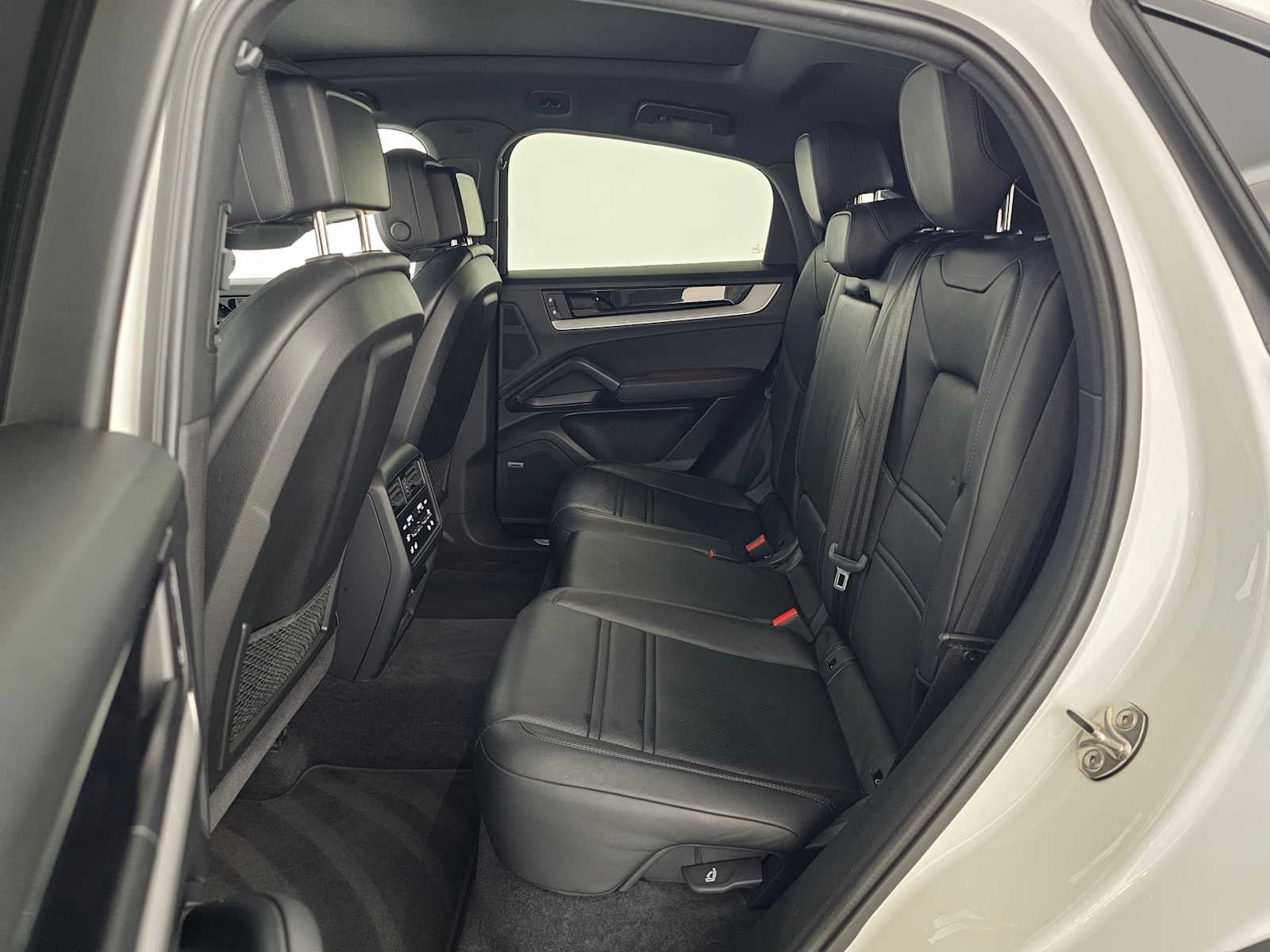 2024 Porsche Cayenne S