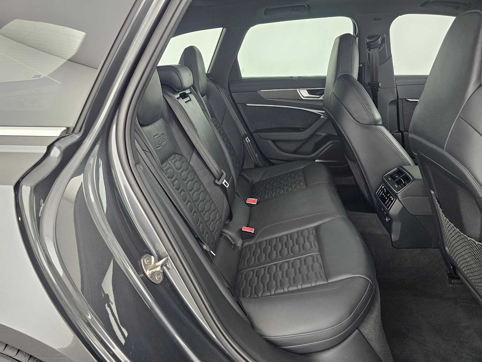 2023 Audi RS 6 Avant 4.0 TFSI quattro