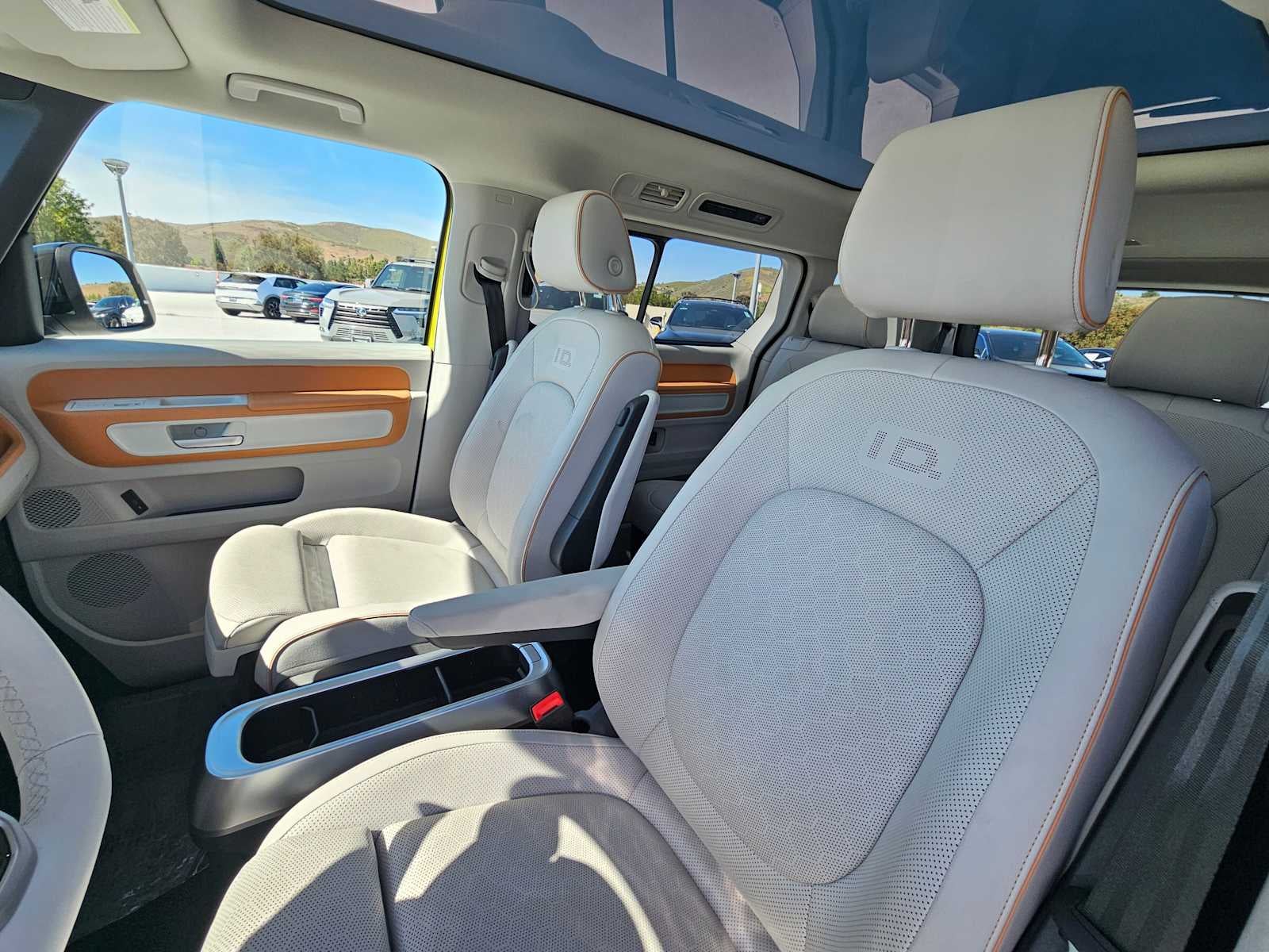 2025 Volkswagen ID. Buzz Pro S Plus