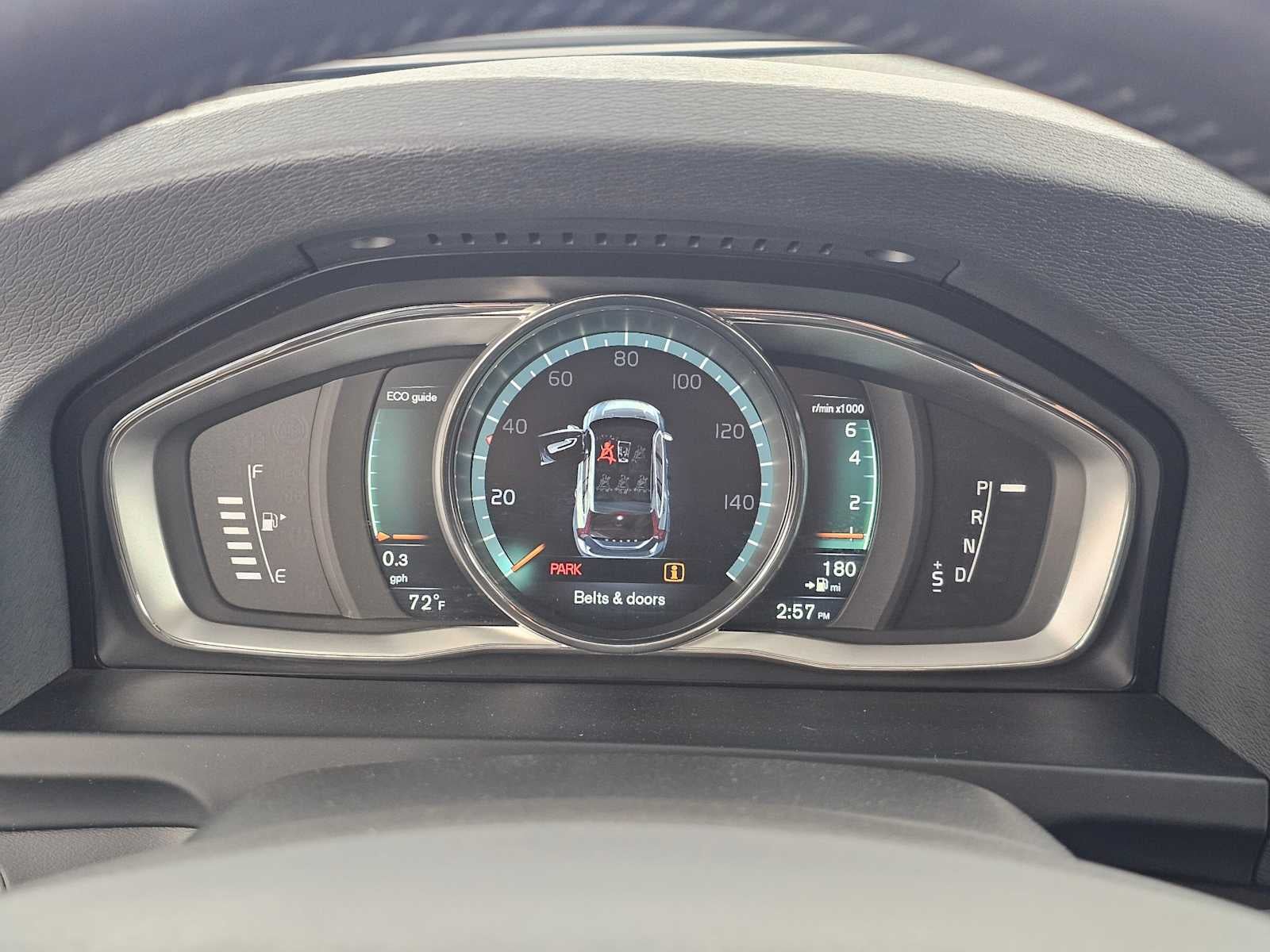 2016 Volvo V60 T5 Drive-E Platinum