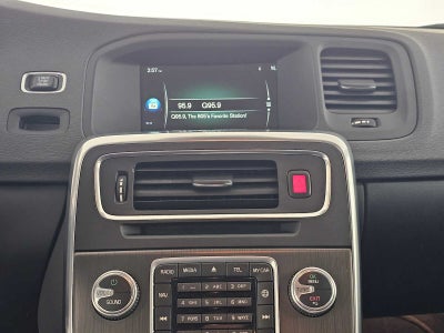 2016 Volvo V60 T5 Drive-E Platinum