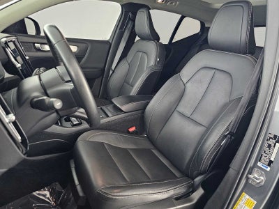 2019 Volvo XC40 Momentum