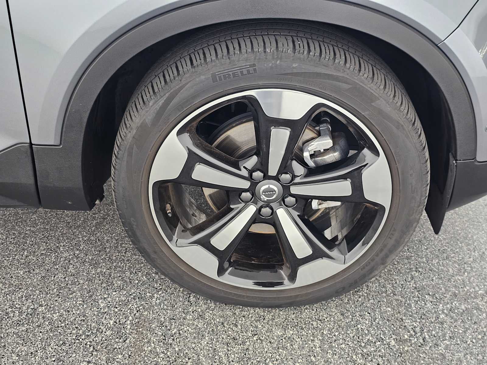 2019 Volvo XC40 Momentum