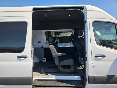 2025 Mercedes-Benz Sprinter 2500 Standard Roof I4 Diesel HO 144 RWD
