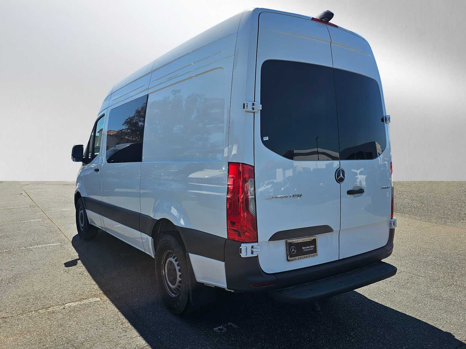 2025 Mercedes-Benz Sprinter 2500 Standard Roof I4 Diesel HO 144 RWD