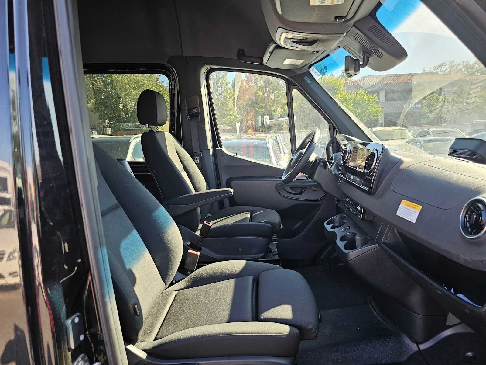 2025 Mercedes-Benz Sprinter Cargo Van 3500XD High Roof I4 Diesel HO 170 Extended RWD