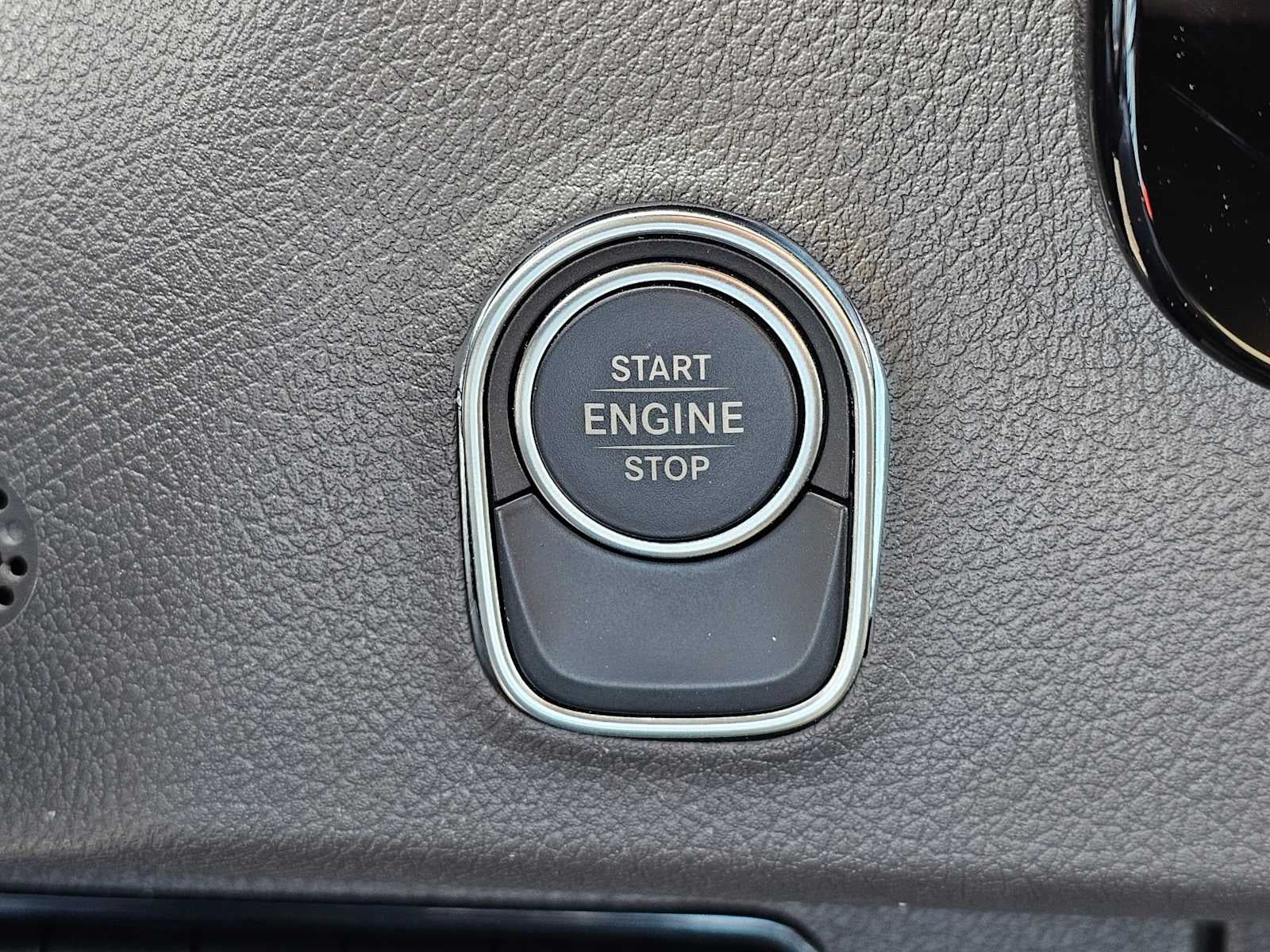 2025 Mercedes-Benz Sprinter Cargo Van 2500 Standard Roof I4 Diesel HO 144" RWD