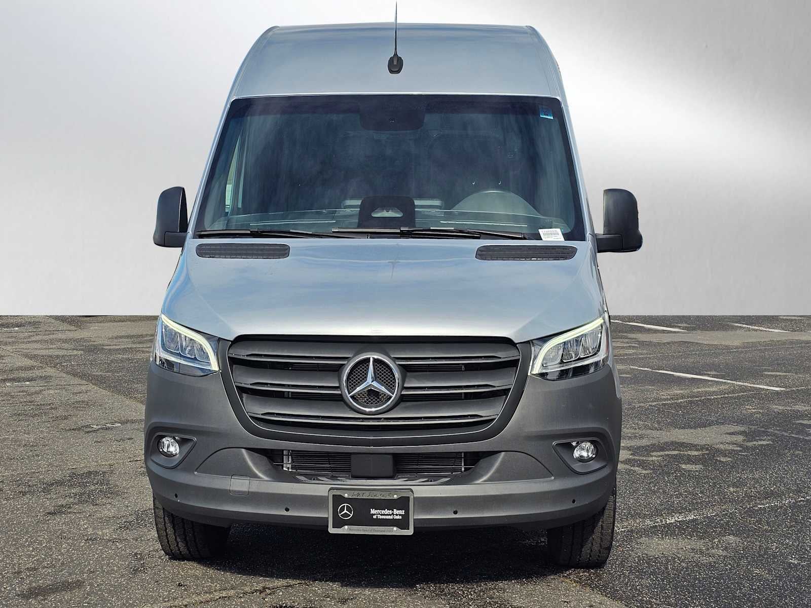 2025 Mercedes-Benz Sprinter Cargo Van 2500 Standard Roof I4 Diesel HO 144" RWD