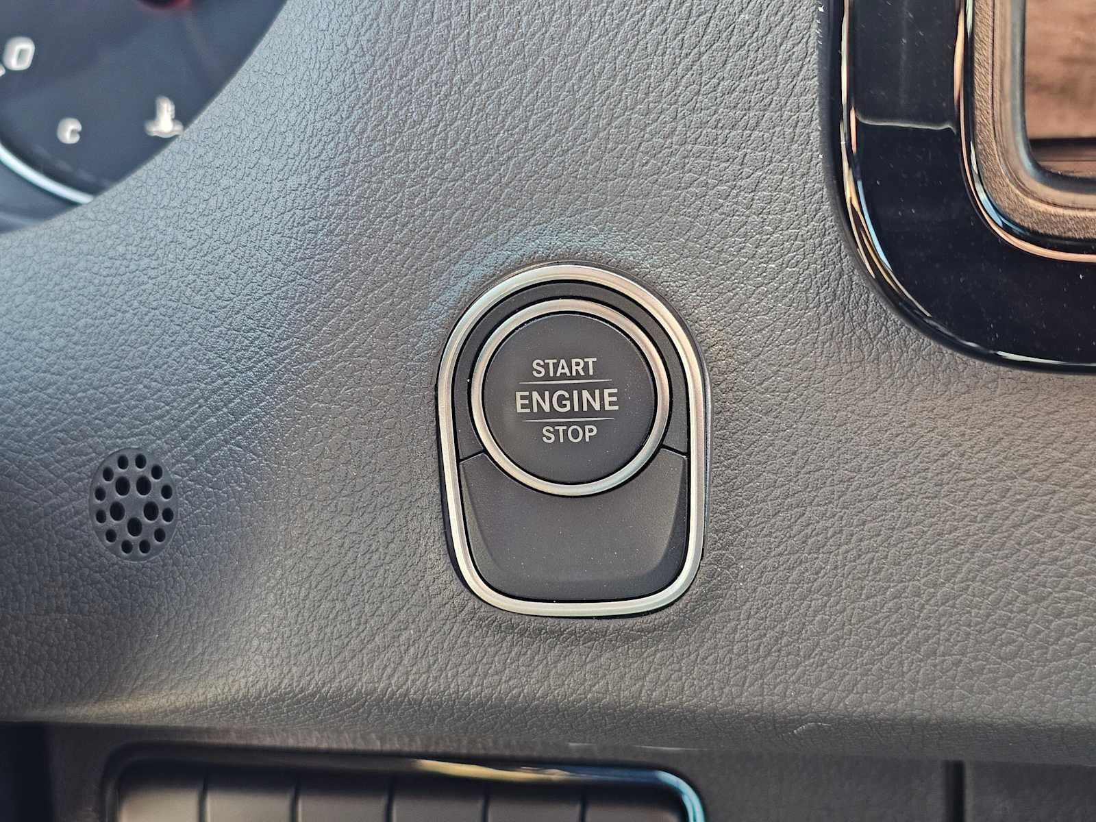 2025 Mercedes-Benz Sprinter Cargo Van 2500 High Roof I4 Diesel HO 170 RWD